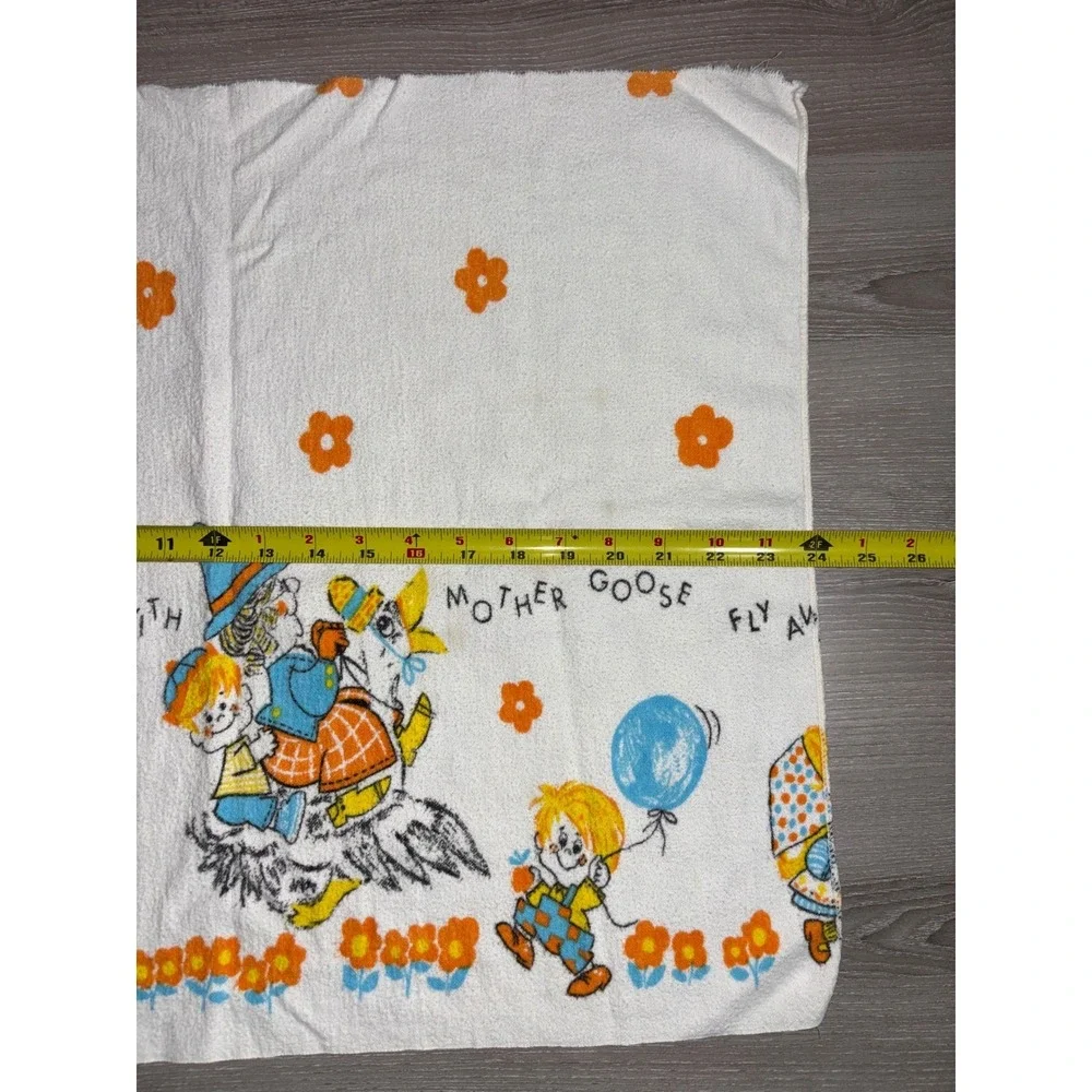 Vintage Mother Goose Fly Away Baby Towel White Terry Cloth Nursery Rhyme Print